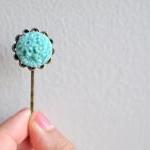 Round Flowers Teal Bobby Pi..