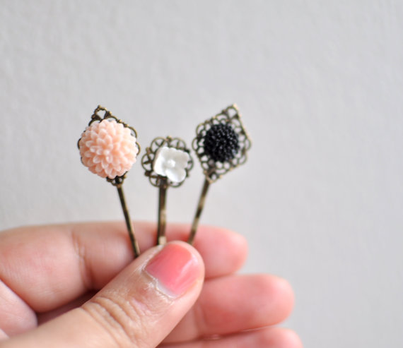 Sweet Bouquet. Floral Bobby Pin Hairpins